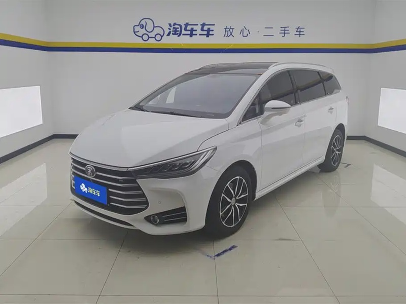 BYD MAX