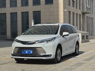 Toyota Sienna 2023