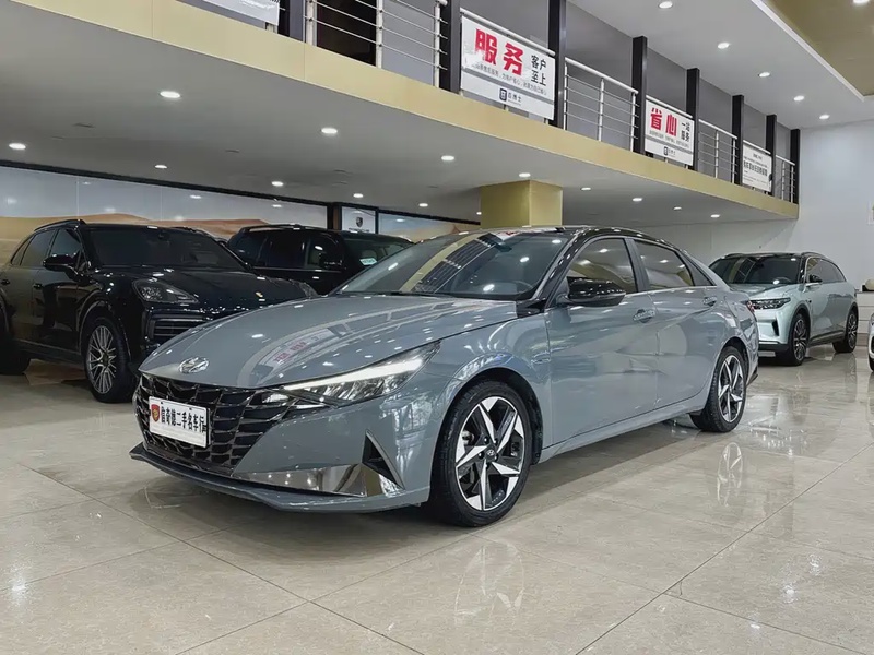 Hyundai Elantra