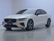 Volvo S60 2022