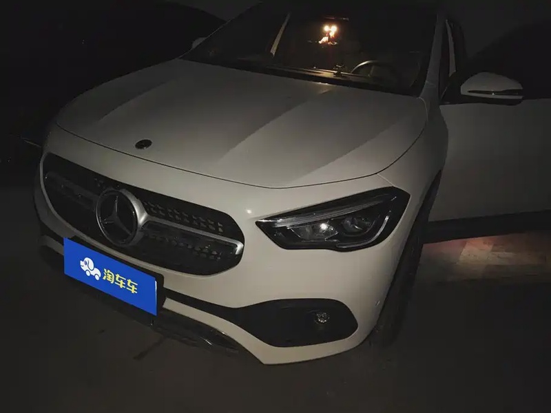 Mercedes-Benz GLA-Class