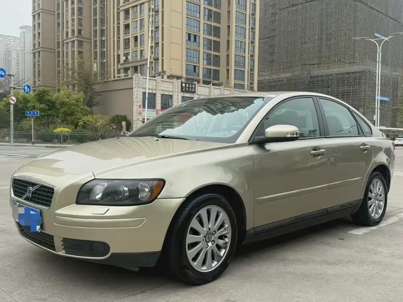 Volvo S40