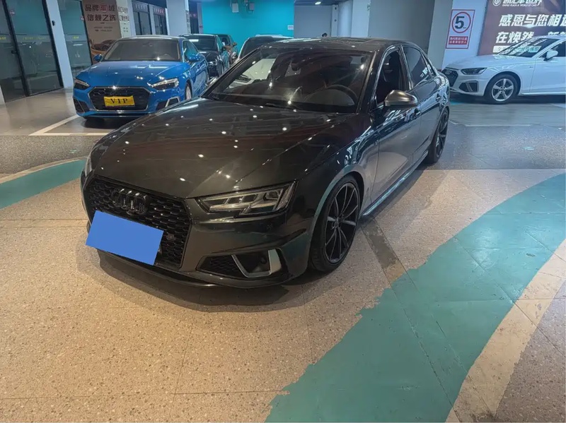 Audi S4