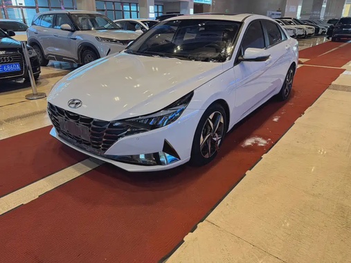 Hyundai Elantra 2023