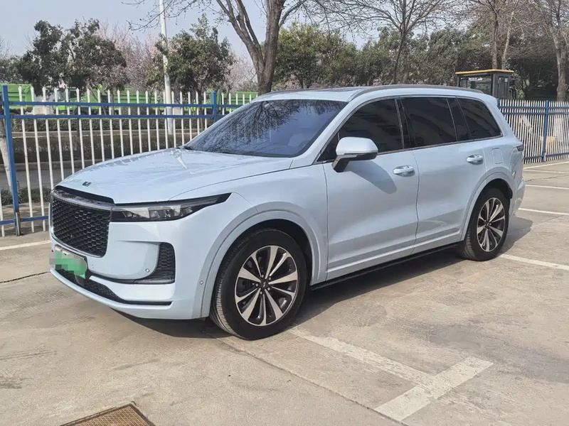 Li Auto ONE