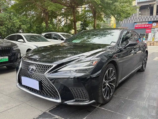 Lexus LS 2022