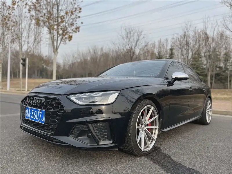 Audi S4