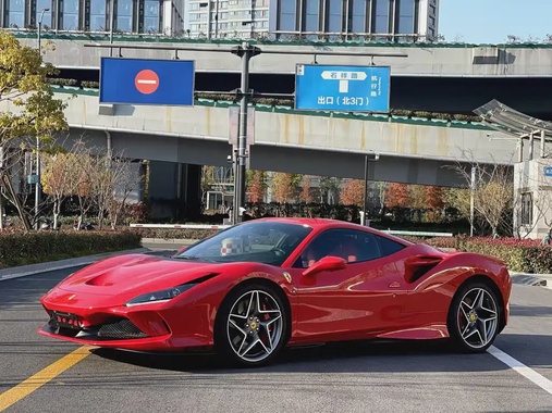 Ferrari F8 2021