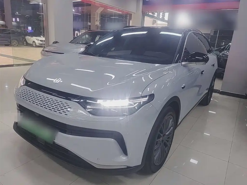 Leapmotor C11