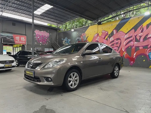 Nissan Sunny 2012