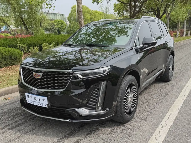 Cadillac XT6