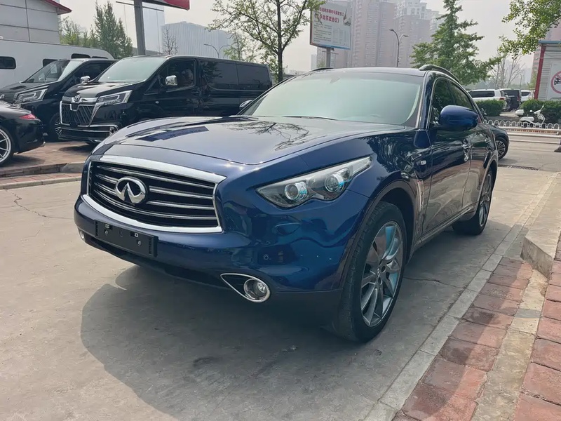 Infiniti FX
