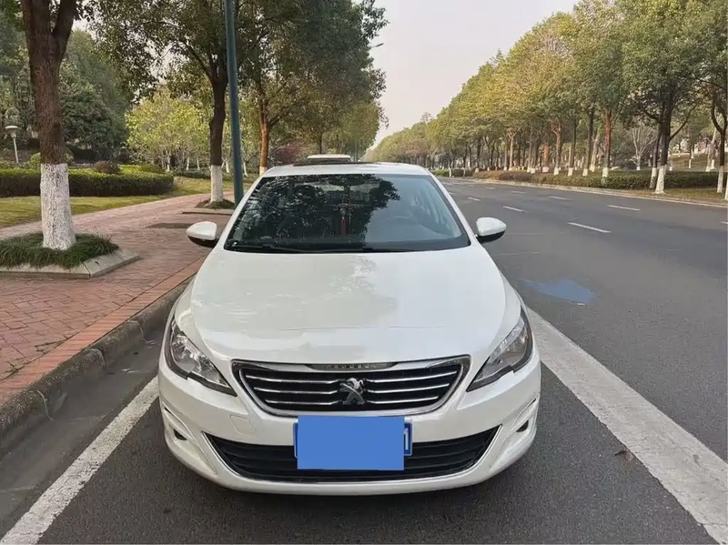 Peugeot 408