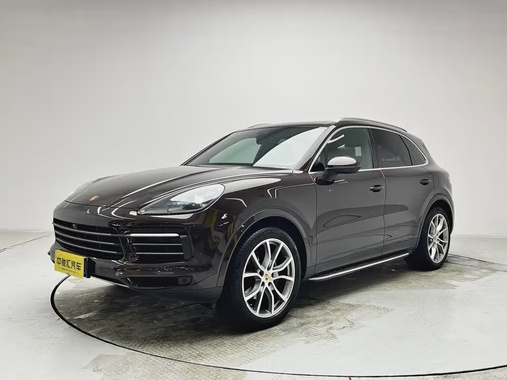 Porsche Cayenne 2021