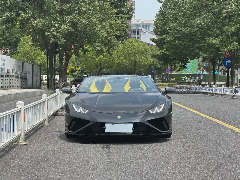 Lamborghini Huracan