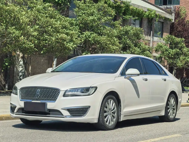 Lincoln MKZ
