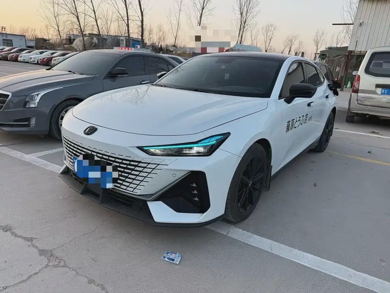 Changan UNI-V
