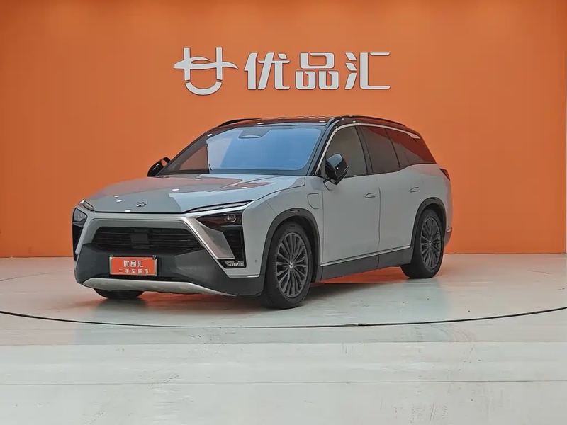 NIO ES8