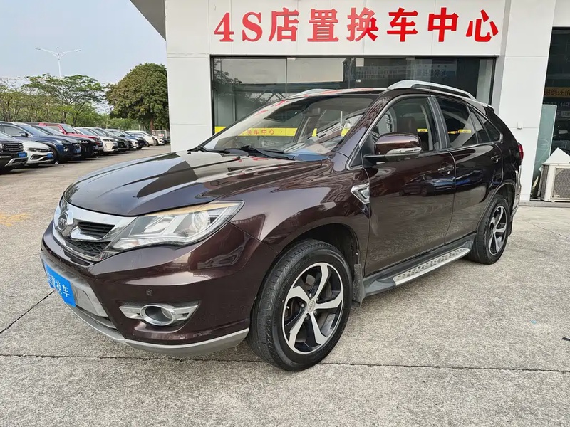BYD S7