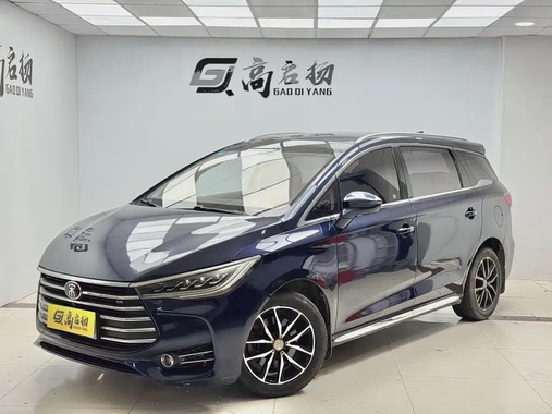BYD MAX 2018