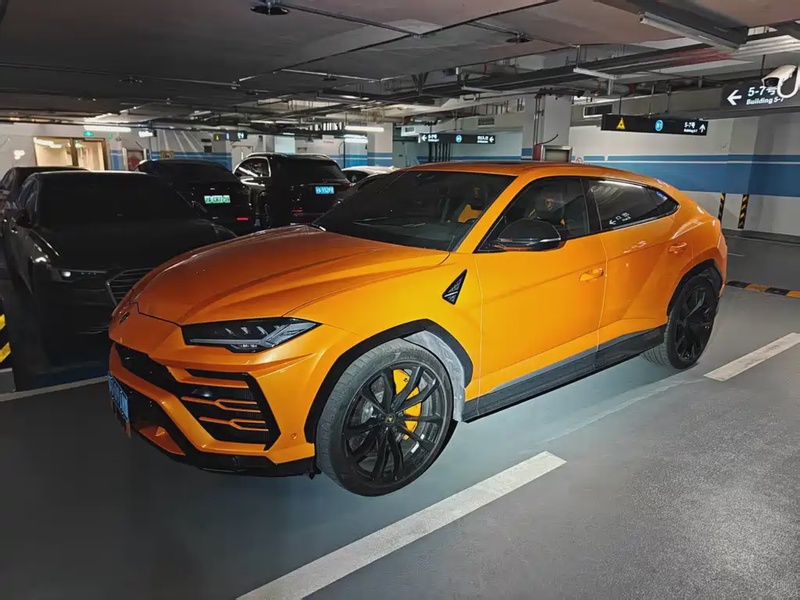 Lamborghini Urus