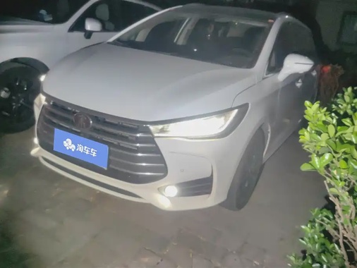 BYD MAX 2018