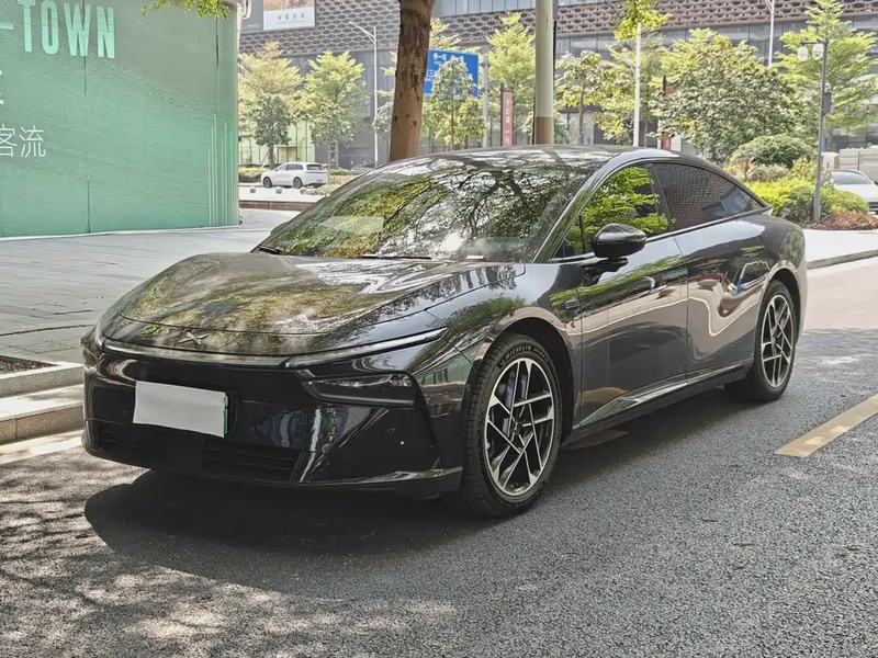 XPeng P7