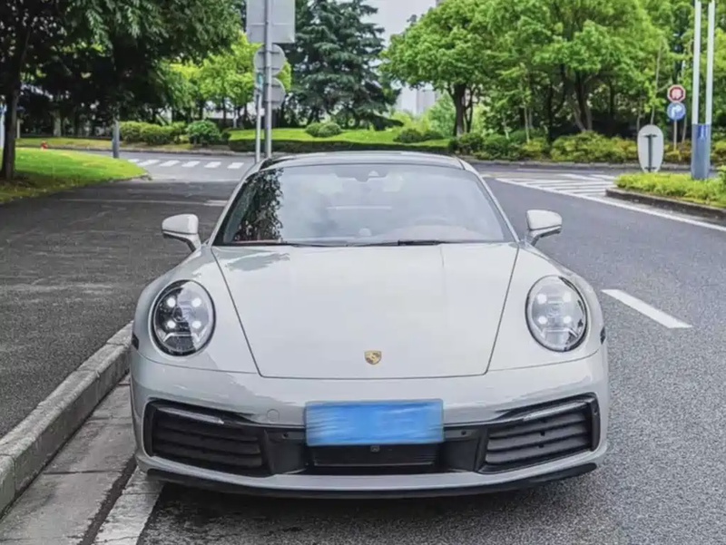 Porsche 911