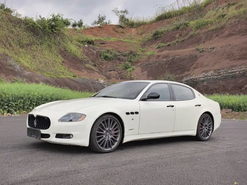 Maserati Quattroporte 2012