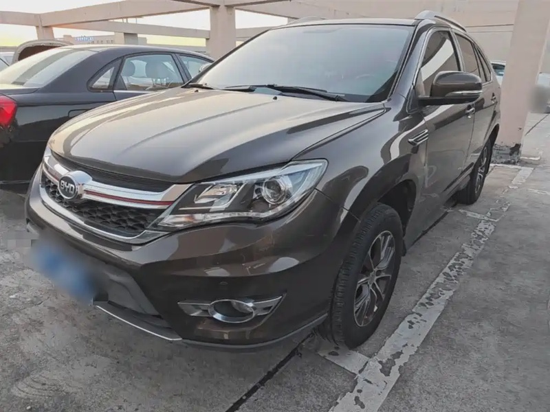 BYD S7