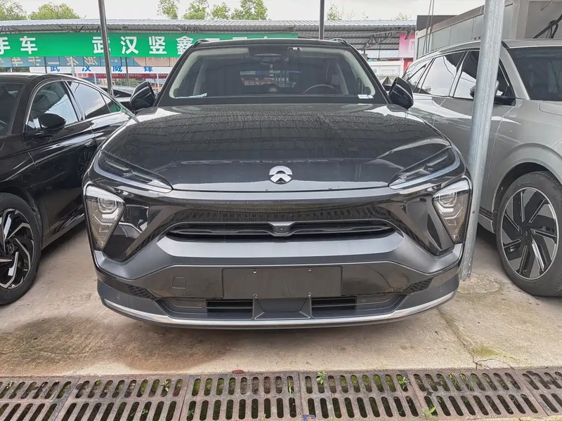 NIO ES6