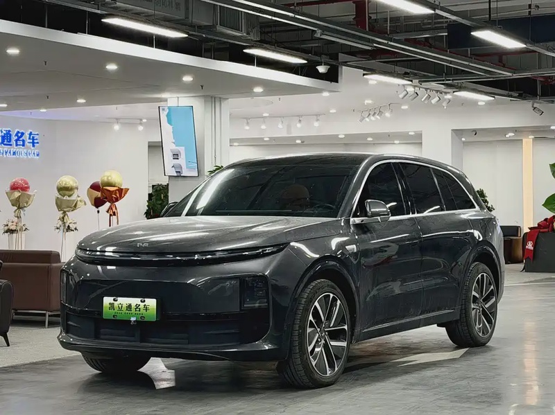 Li Auto L6