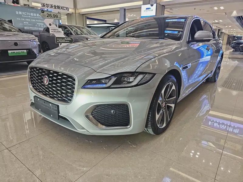 Jaguar XFL