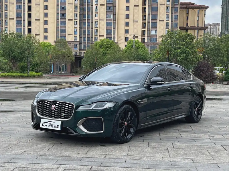 Jaguar XF