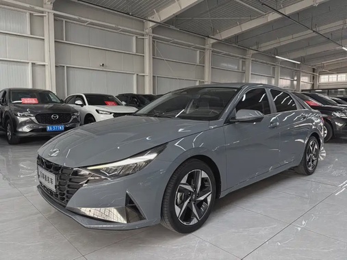 Hyundai Elantra 2022
