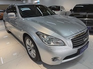 Infiniti M 2011