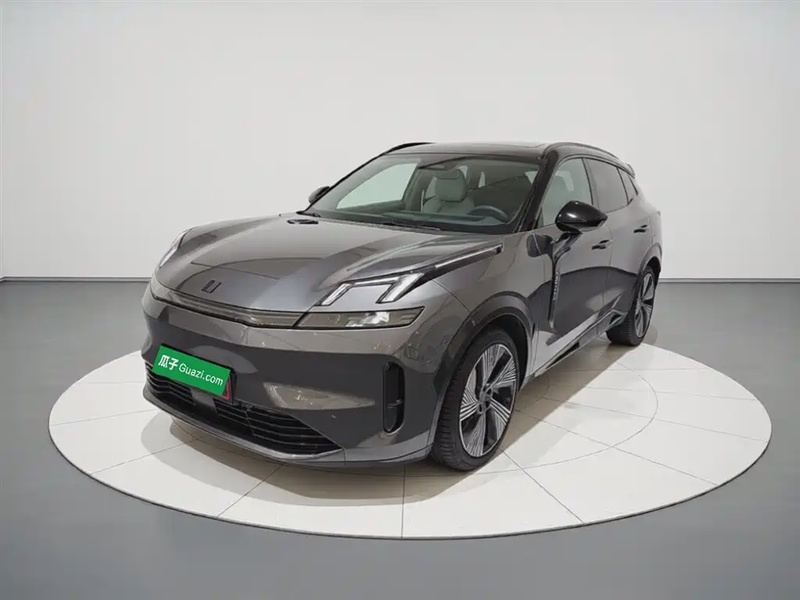 Lynk & Co 08