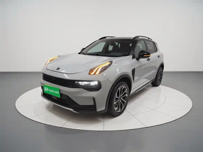 Lynk & Co 01