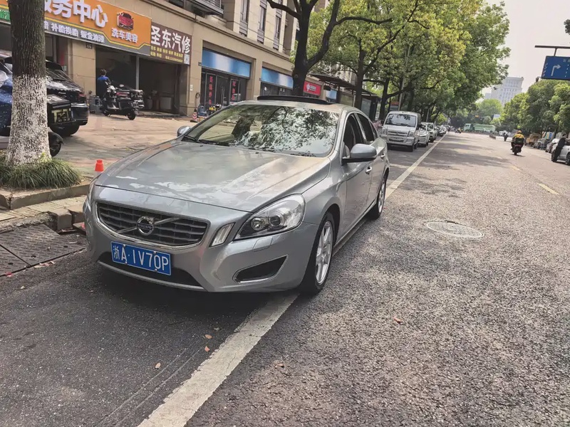Volvo S60