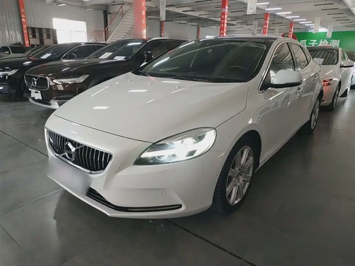 Volvo V40 2019