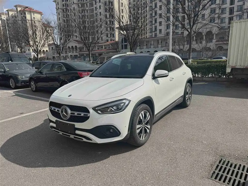 Mercedes-Benz GLA-Class