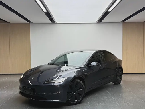 Tesla Model 3 2024
