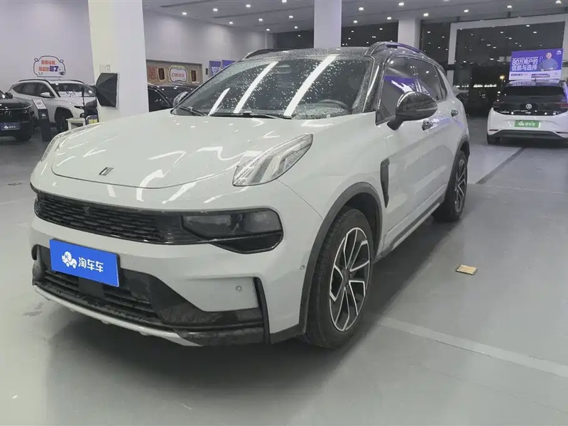Lynk & Co 01
