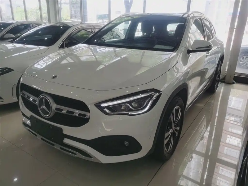 Mercedes-Benz GLA-Class