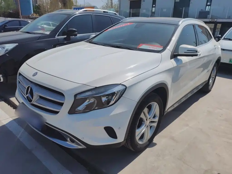 Mercedes-Benz GLA-Class