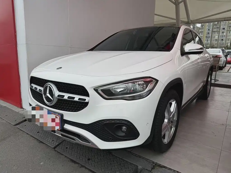 Mercedes-Benz GLA-Class
