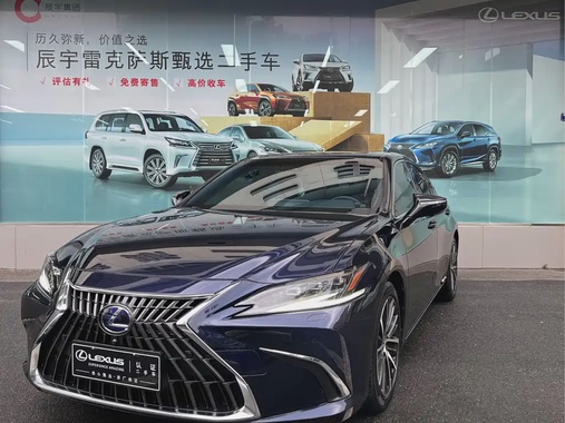 Lexus ES 2021