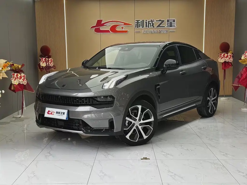 Lynk & Co 05