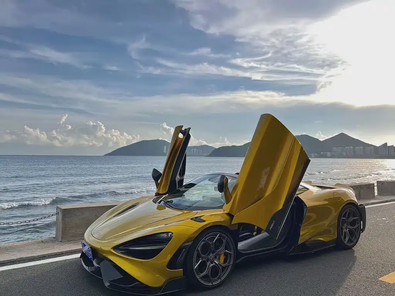 McLaren 720S