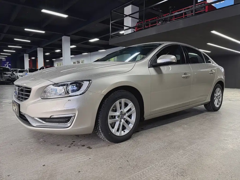 Volvo S60